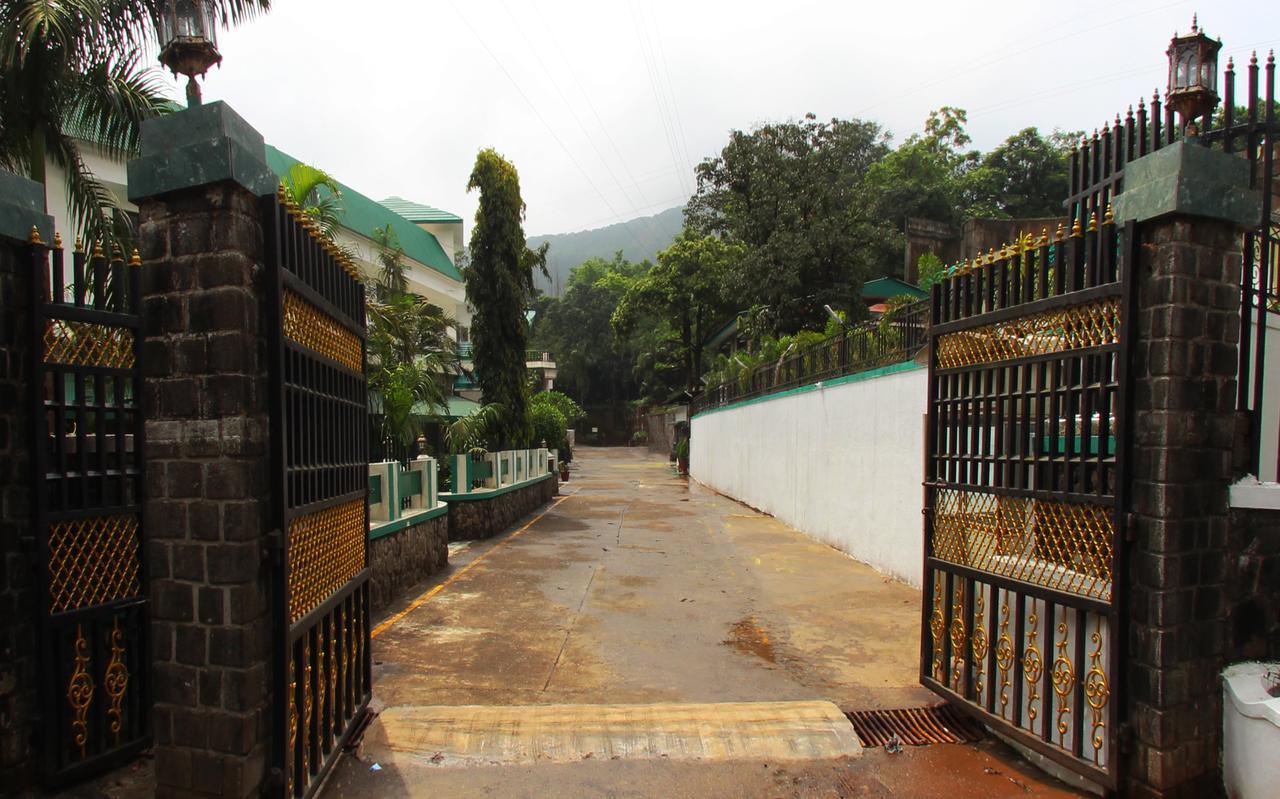 Velvet County Resort & Spa Lonavala Bagian luar foto