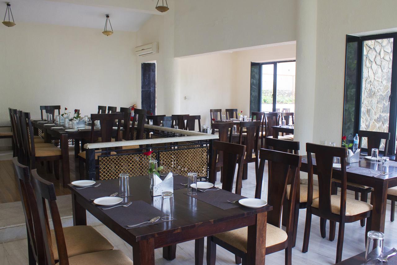 Velvet County Resort & Spa Lonavala Bagian luar foto