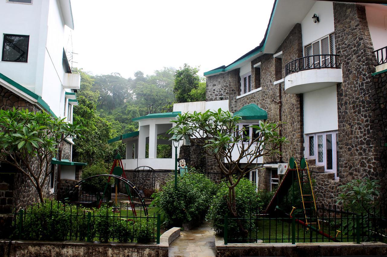Velvet County Resort & Spa Lonavala Bagian luar foto