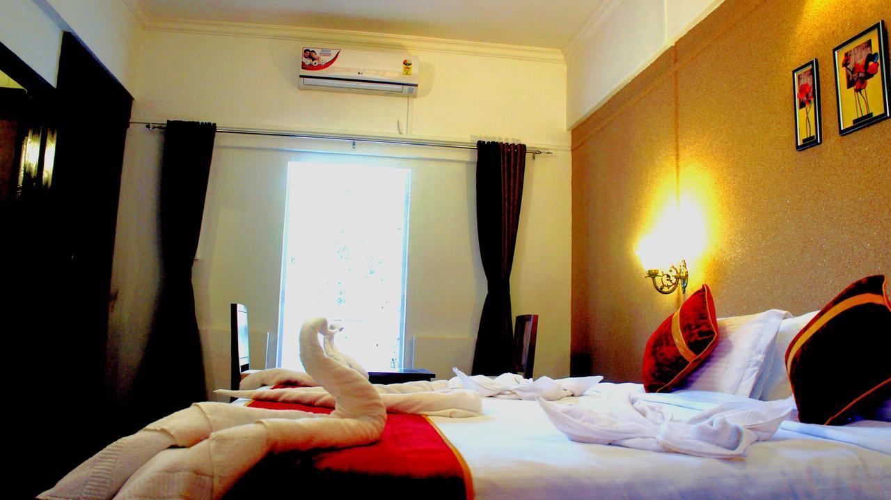 Velvet County Resort & Spa Lonavala Bagian luar foto